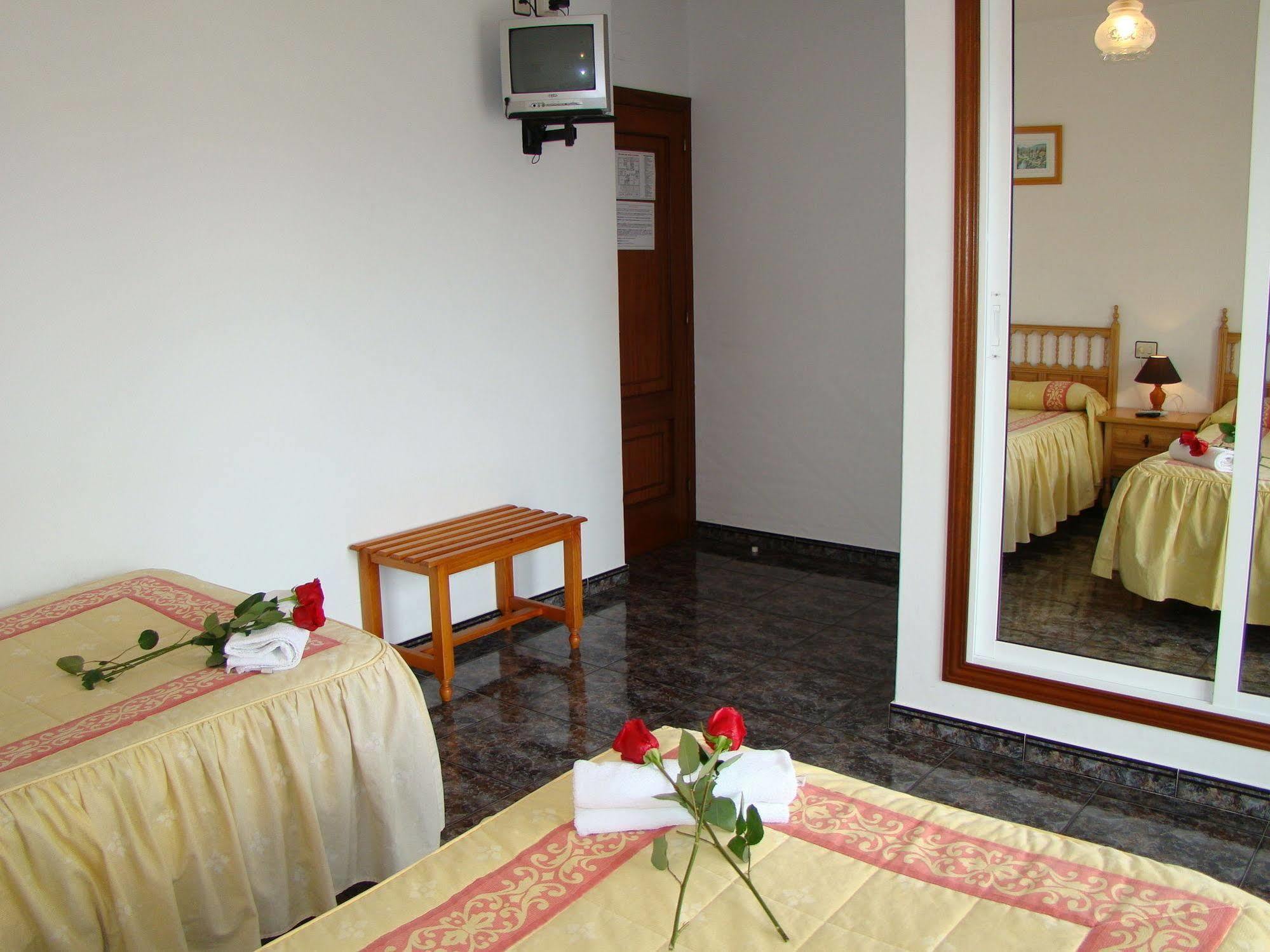 Hostal San Roque Portonovo Exterior photo