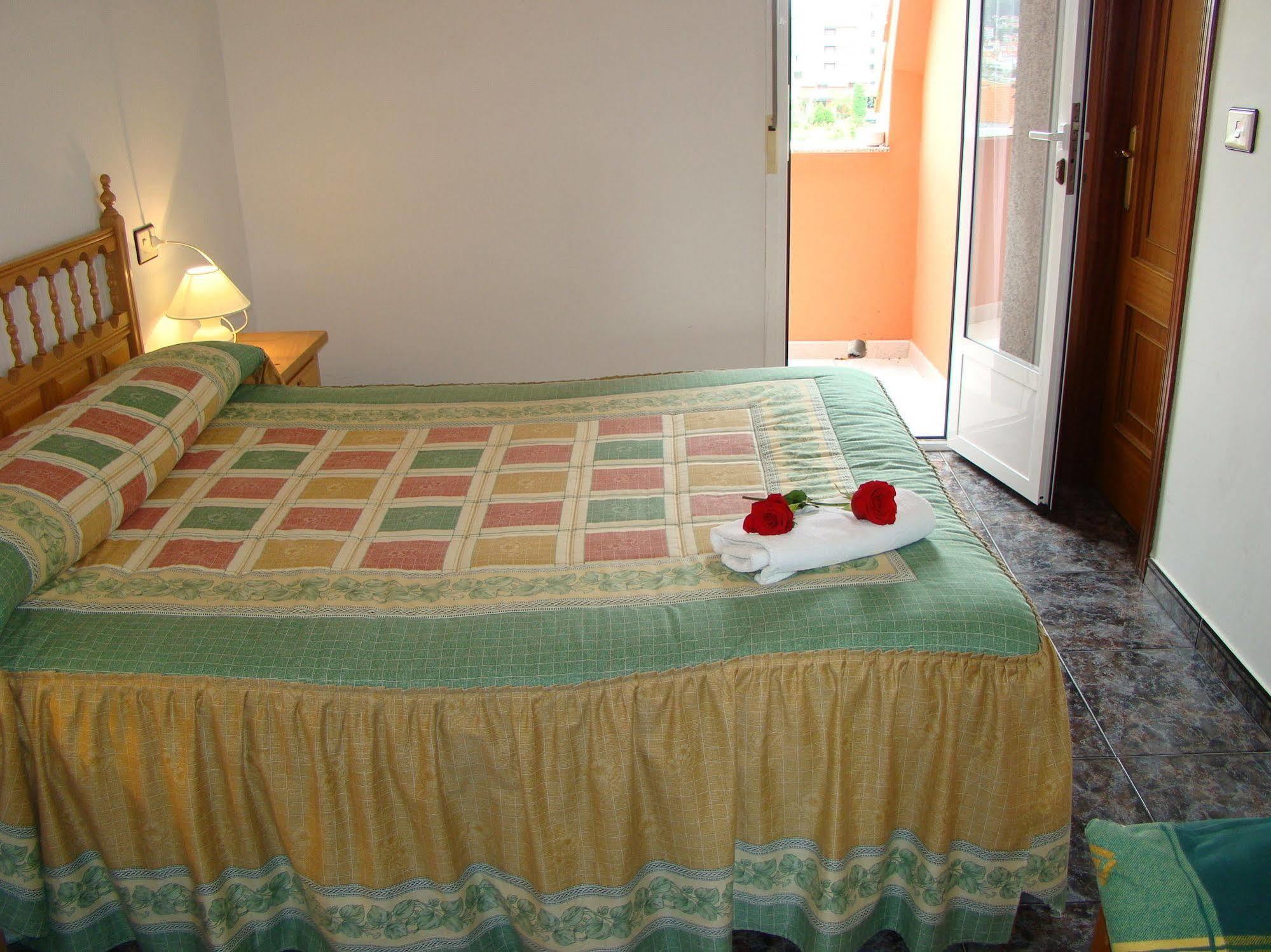 Hostal San Roque Portonovo Exterior photo